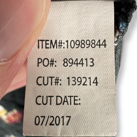 TORRID | Size 1X/2X | 100% Rayon Black Floral Shirttail Kimono Cardigan Duster - Picture 7 of 8